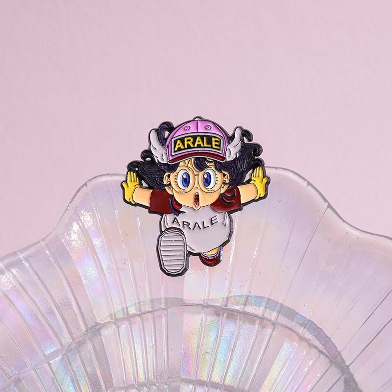 Cartoon Dr. Slump Arale Badge  - đánh giá và giá Anime Cosplay Little Girl